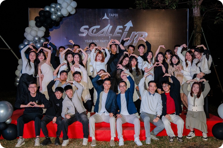 Ảnh tập thể Year End Party Scale Up